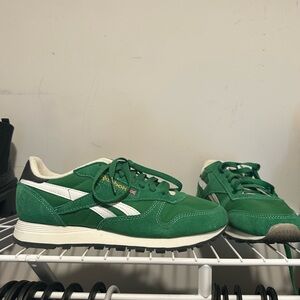 Reebok Green Classic Sneakers Suede Mesh